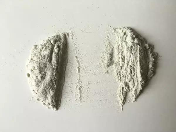 把足贴粉末分成两份! 把足贴粉末分成两份!
