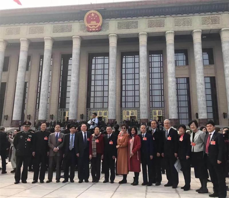 聚集两会谈中医:中西医不平等在于政策不配套 聚集两会谈中医:中西医不平等在于政策不配套